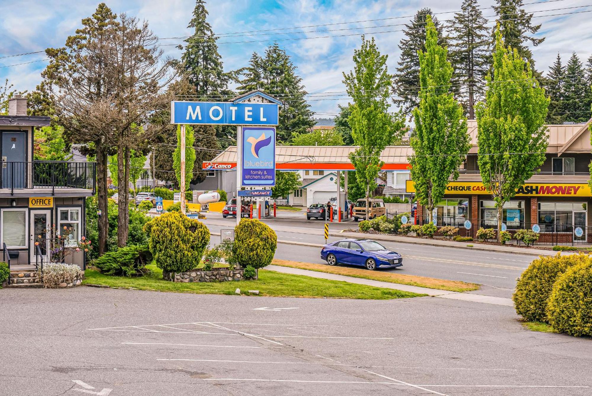 Bluebird Motel Nanaimo Exterior foto
