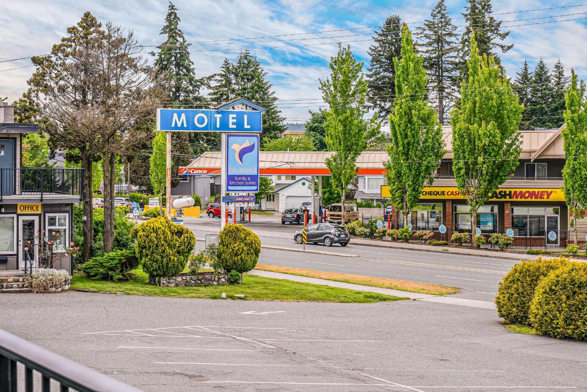 Bluebird Motel Nanaimo Exterior foto